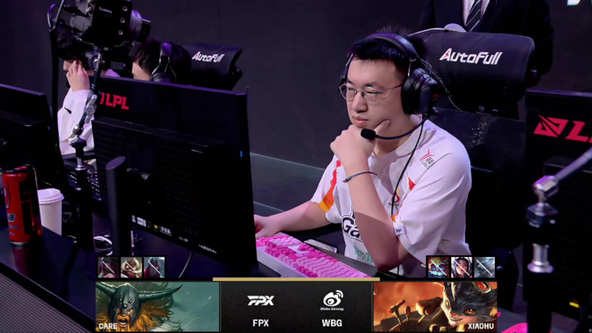 Doinb官方宣布锐不可当新规,热火引发争议!赛场气氛高涨 Doinb官方宣布锐不可当新规,热火引发争议!赛场气氛高涨