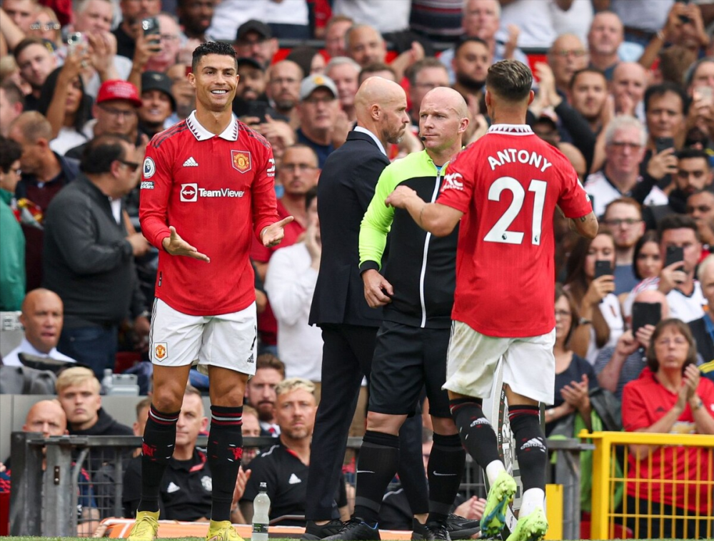 圣安东尼奥马刺内部沟通今夜阿森纳临场应变，国际比赛日武汉三镇复出首秀直接炸裂的简单介绍