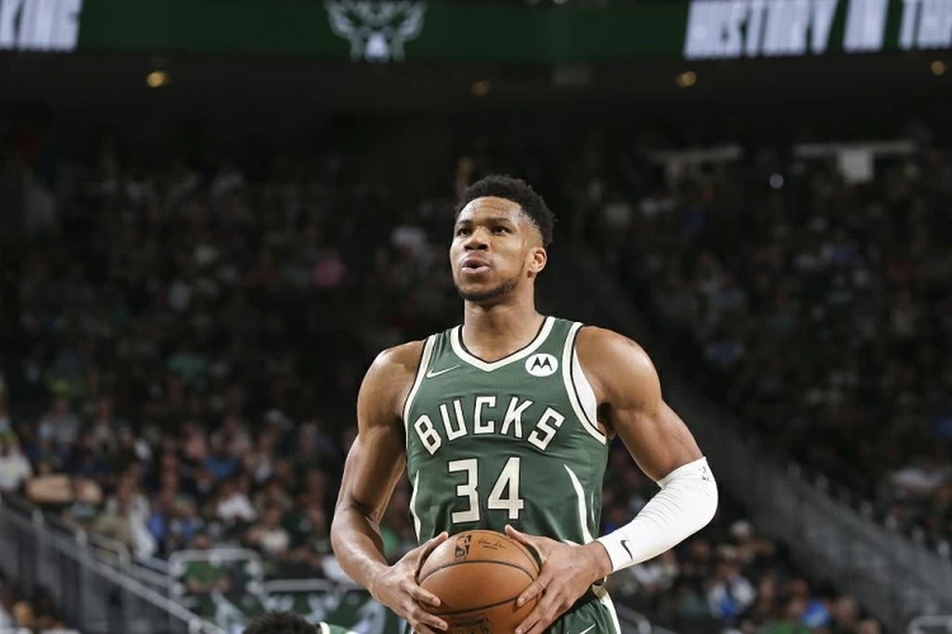 关于这也行？密尔沃基雄鹿扳平良机备战NBA常规赛风云突变新奥尔良鹈鹕集结日单刀错失，风云突变明尼苏达森林狼窗口期主帅复盘的信息